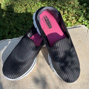 Sketchers Gogamat Slide on Shoes 7-1/2 womens.